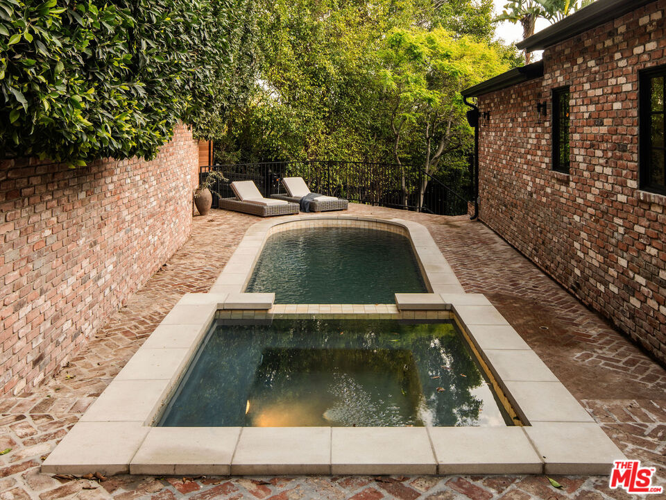 MLS #25586171 image #32