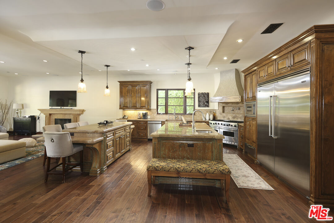 MLS #25586229 image #14