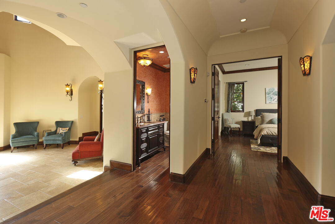 MLS #25586229 image #8