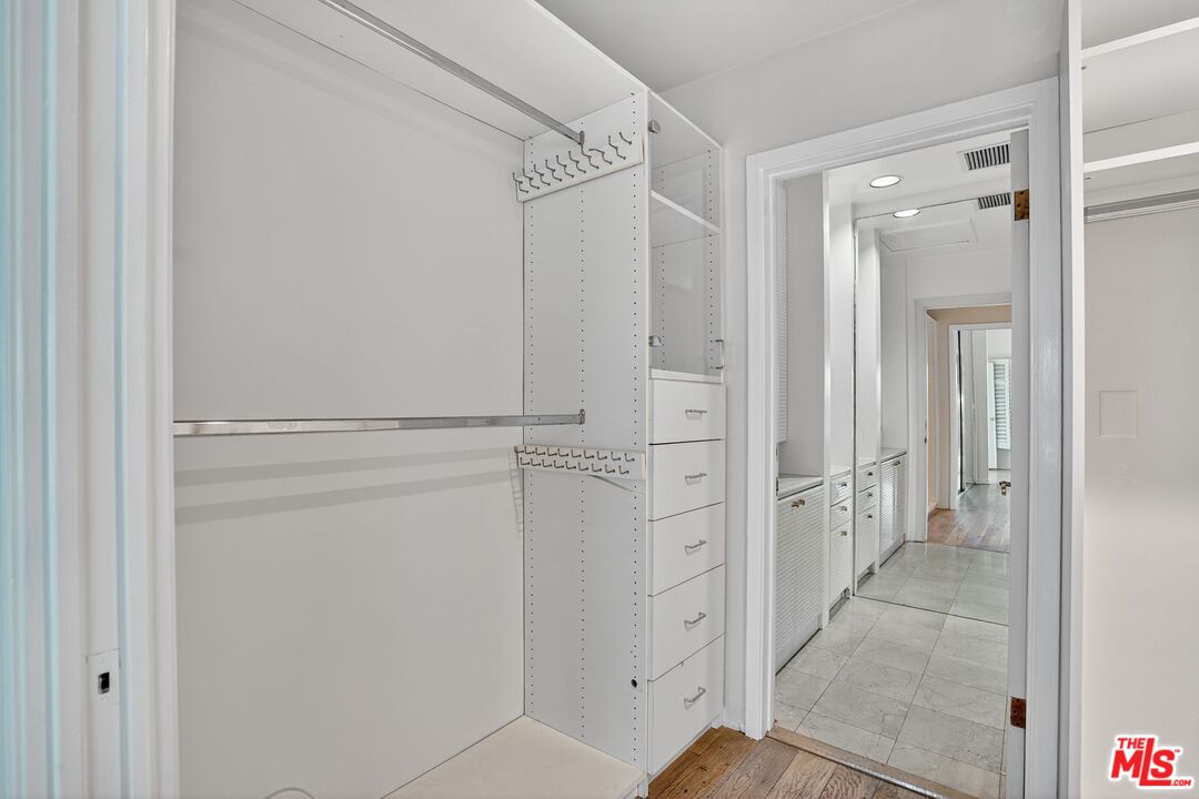 MLS #25586257 image #15