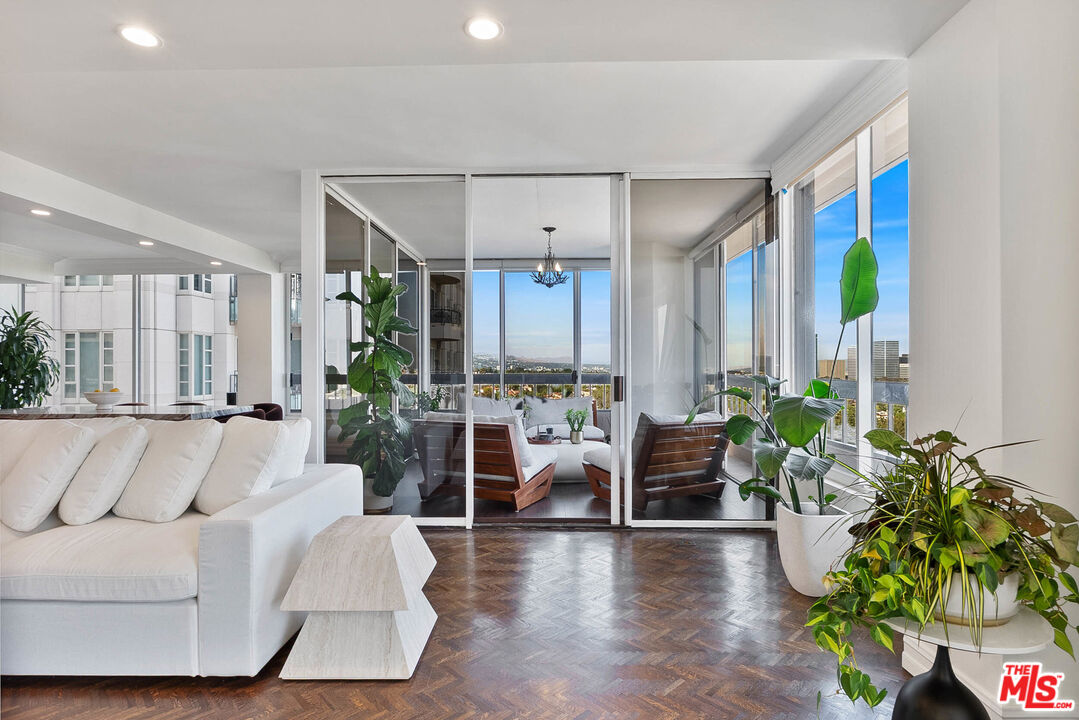 MLS #25586265 image #14