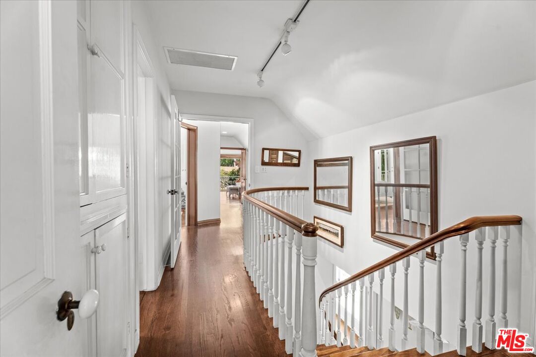 MLS #25586407 image #19