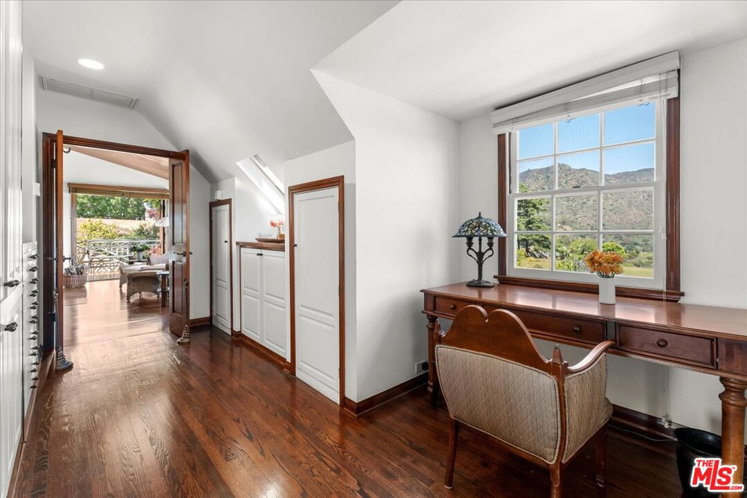 MLS #25586407 image #20