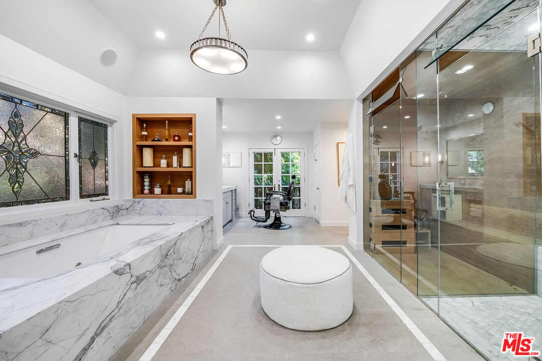 MLS #25586503 image #10