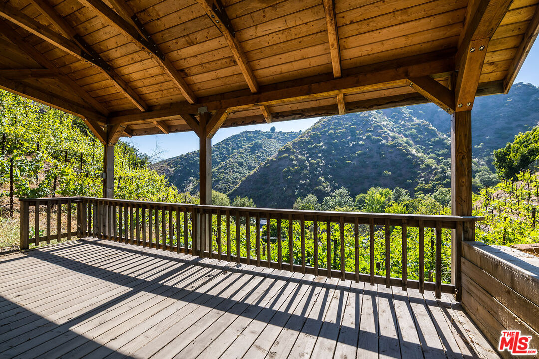 MLS #25586503 image #23