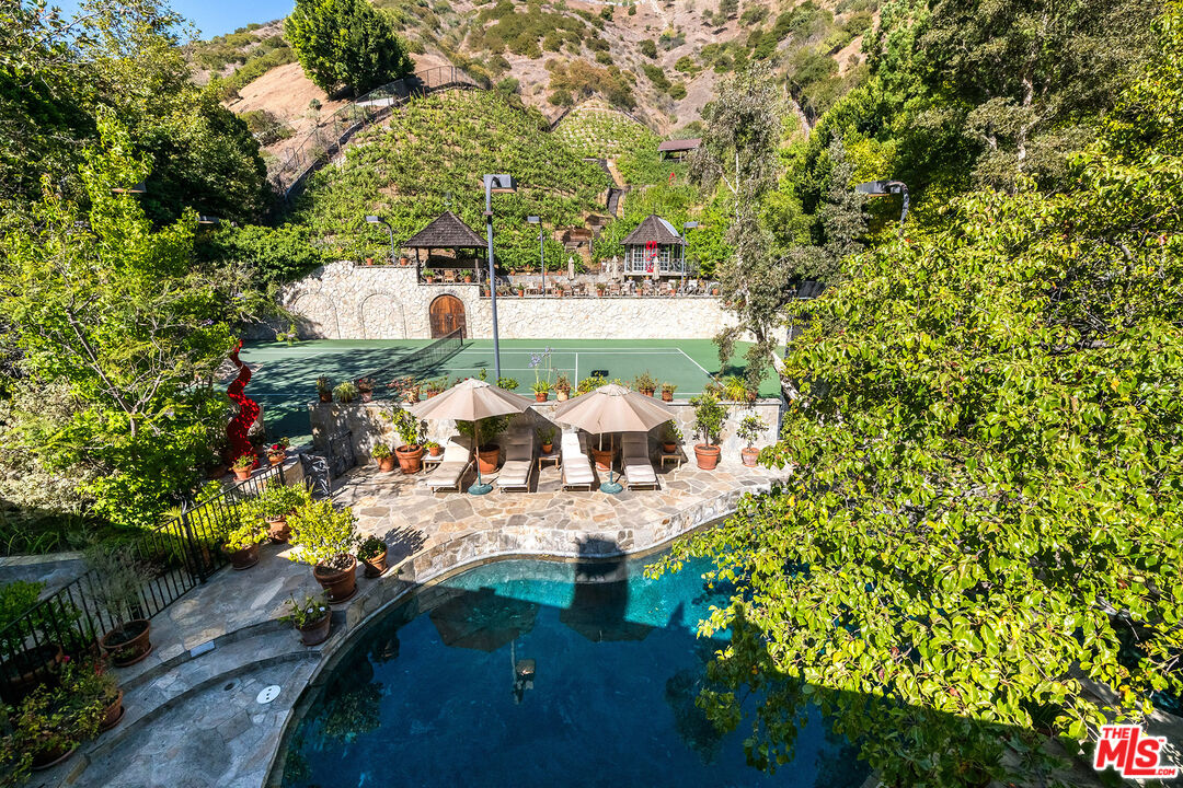 MLS #25586503 image #24