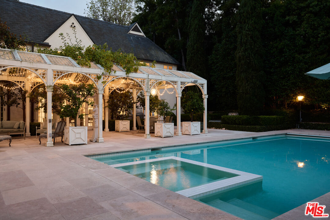 MLS #25586507 image #13