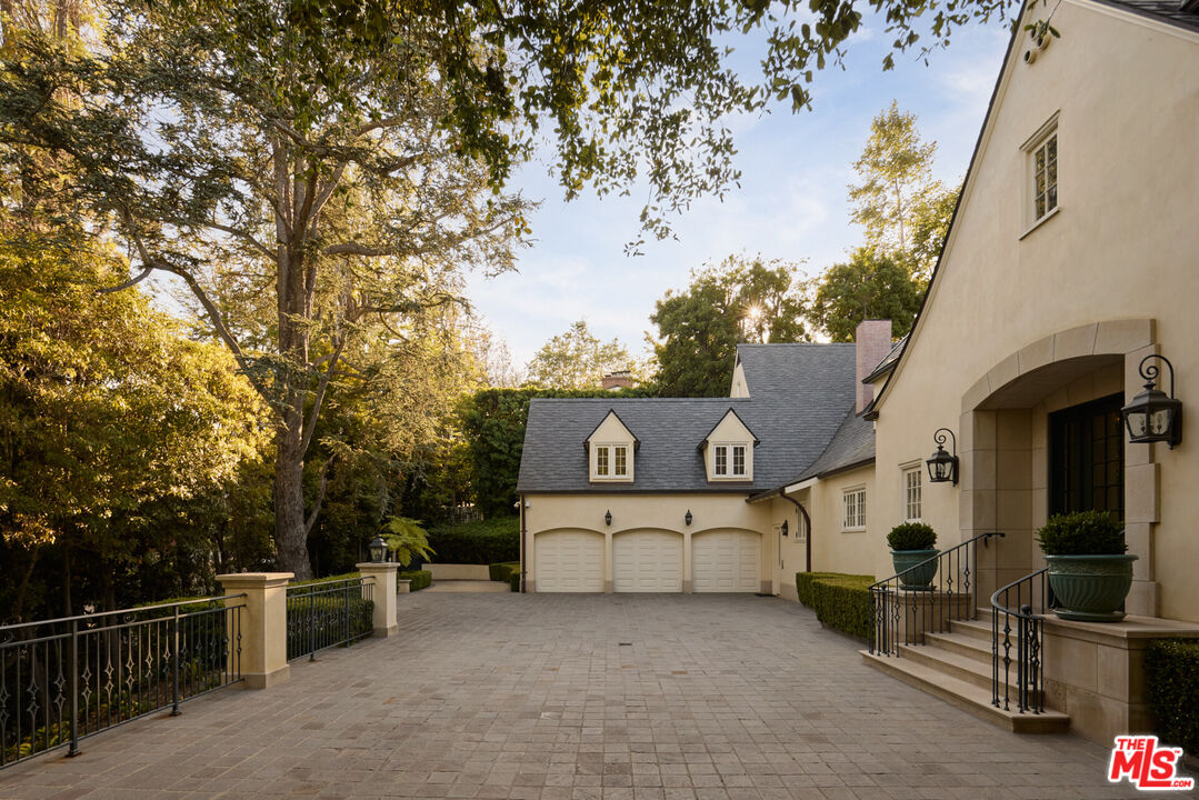 MLS #25586507 image #17