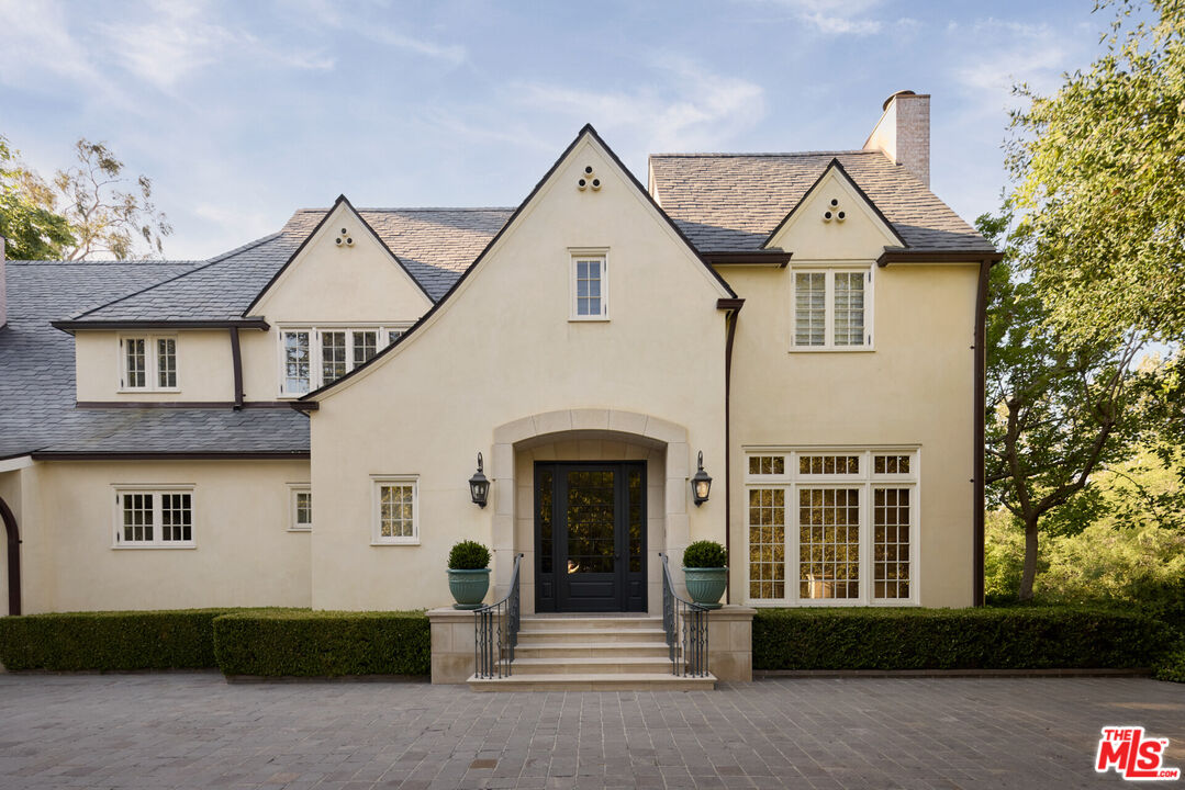 MLS #25586507 image #0