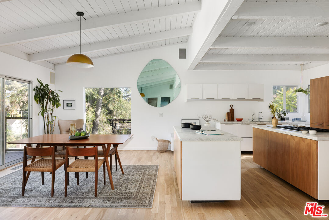 MLS #25586607 image #0