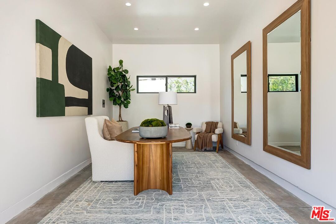 MLS #25586609 image #21