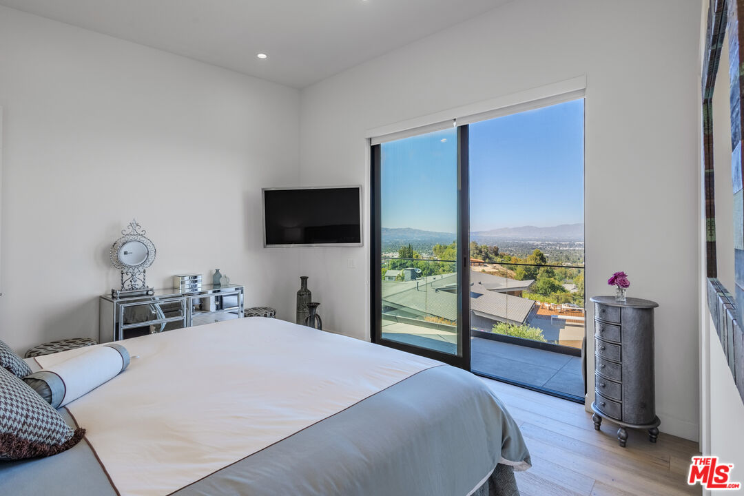 MLS #25586879 image #15