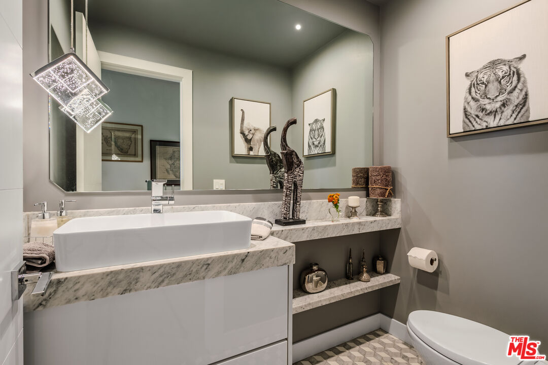 MLS #25586879 image #17