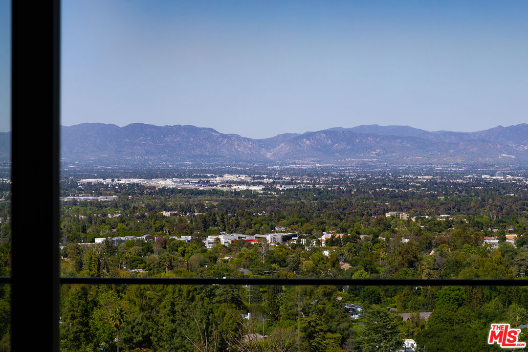 MLS #25586879 image #22