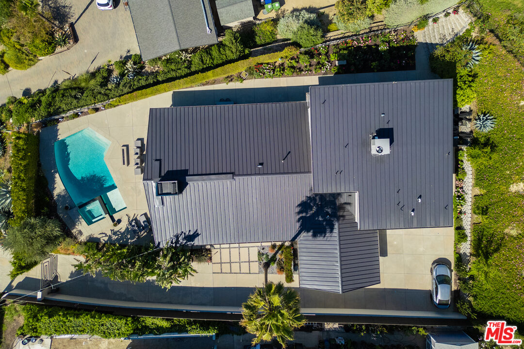 MLS #25586879 image #24