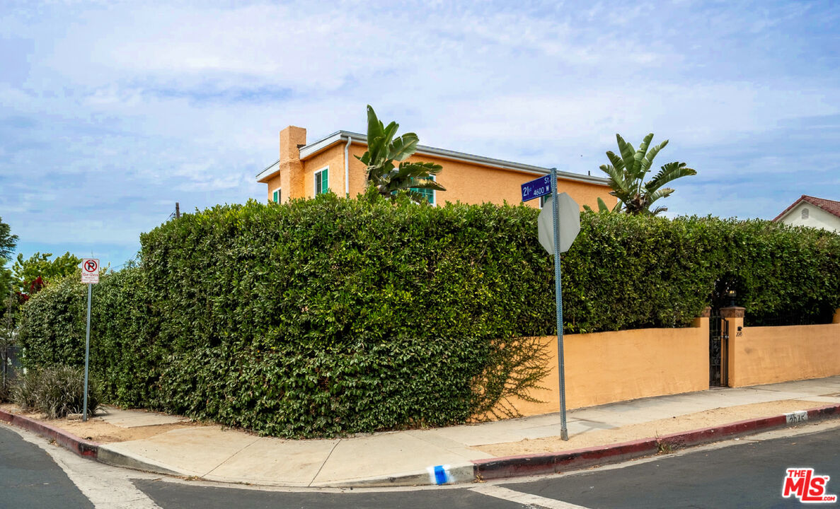 MLS #25587081 image #1