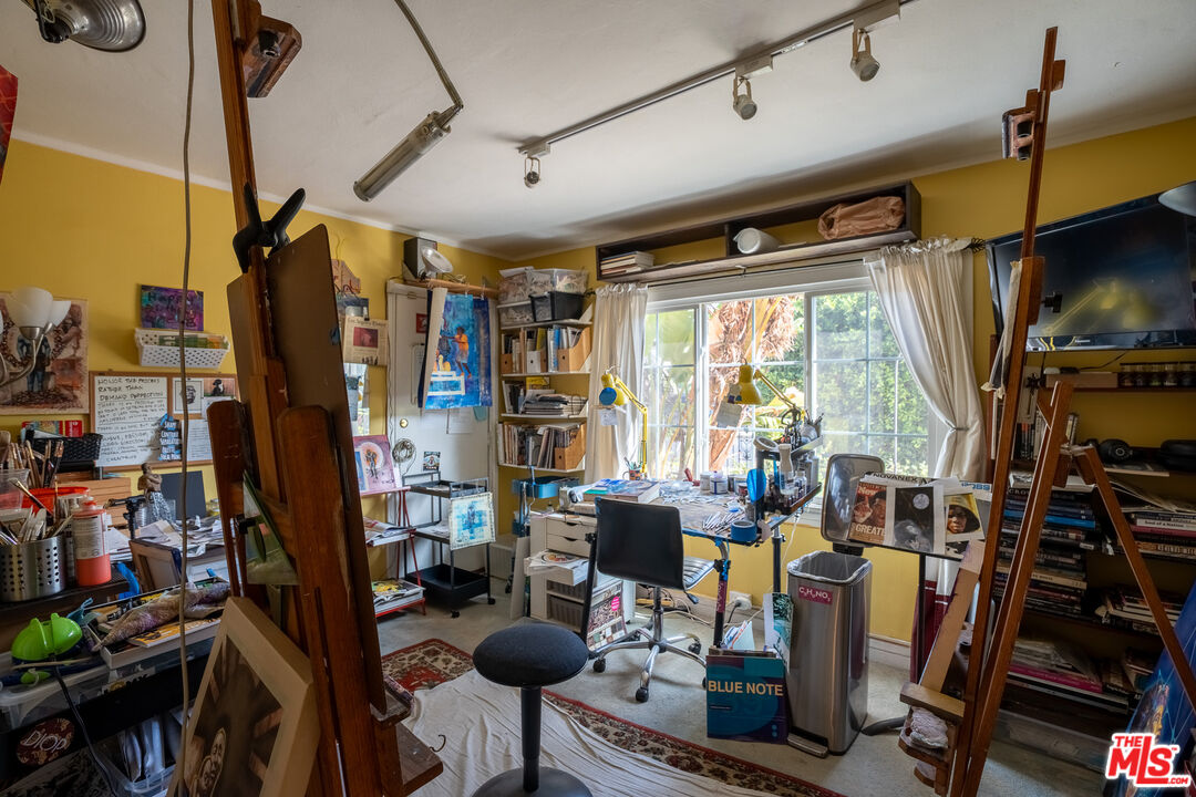 MLS #25587081 image #22