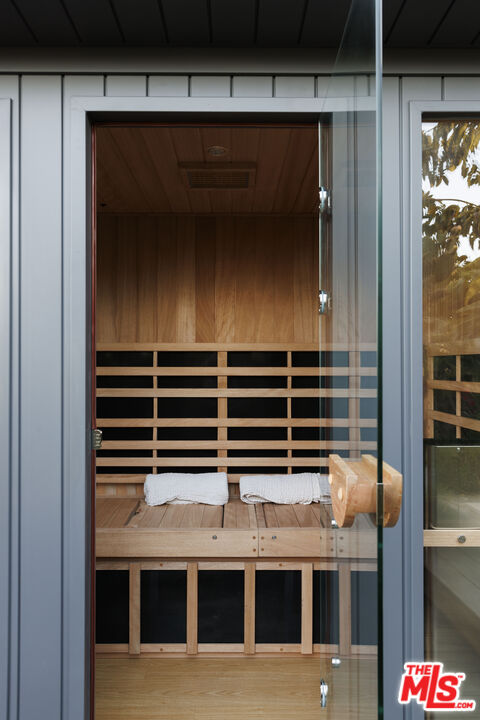 MLS #25587139 image #16