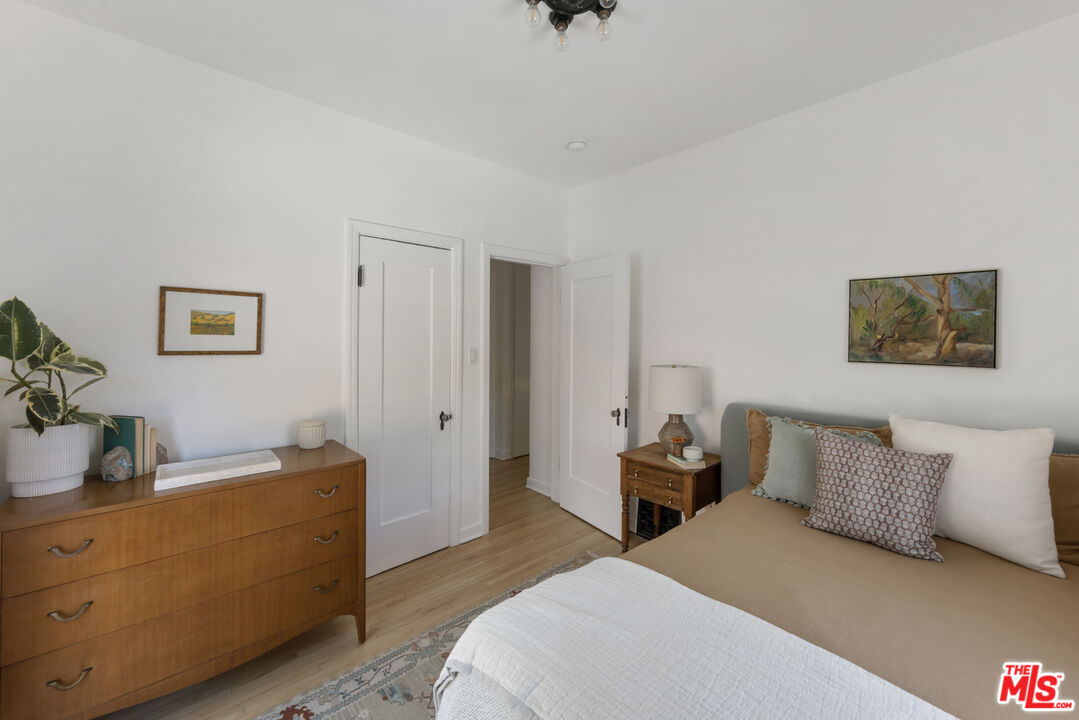 MLS #25587201 image #24