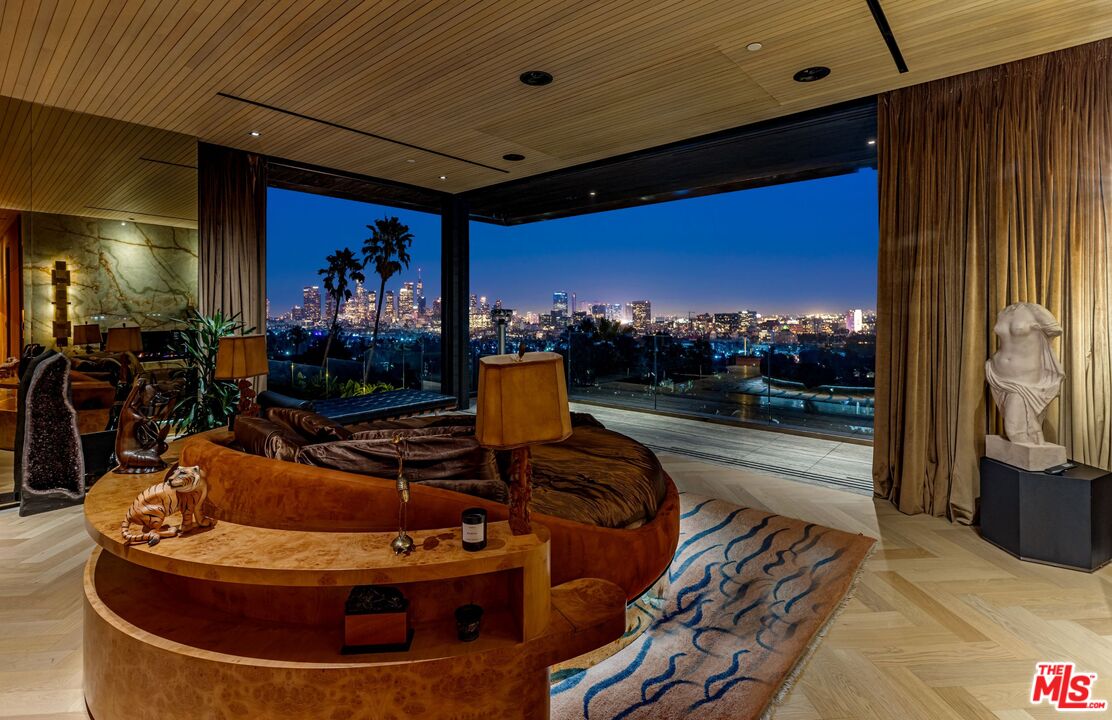 MLS #25587213 image #13