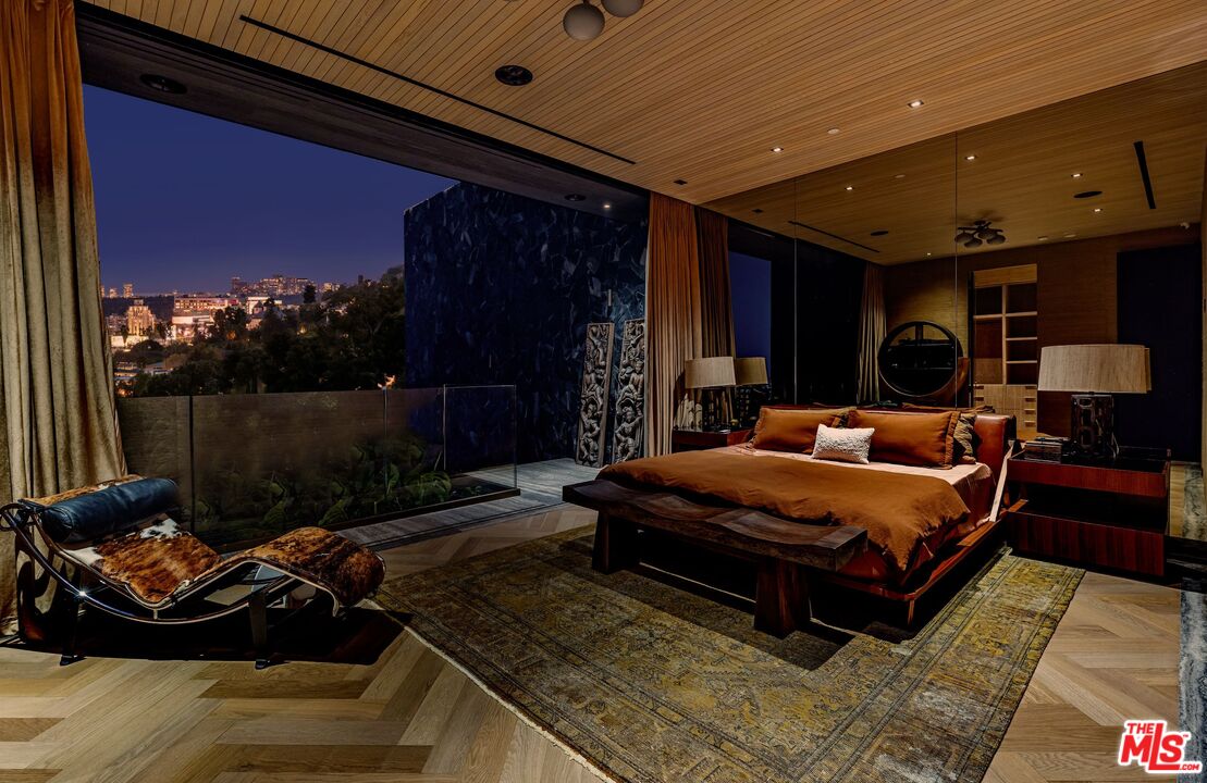 MLS #25587213 image #22