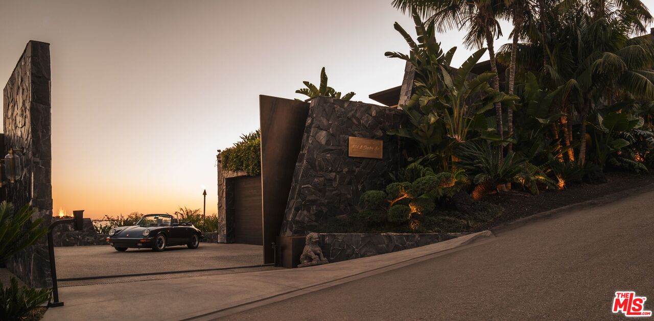 MLS #25587213 image #2