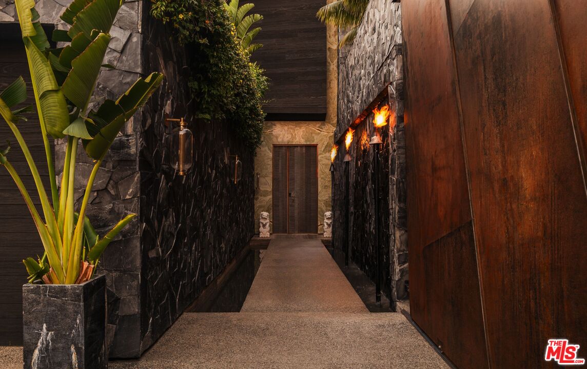 MLS #25587213 image #4