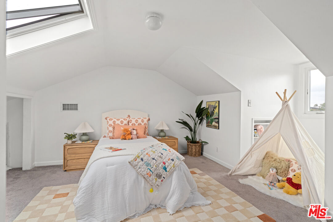 MLS #25587239 image #23