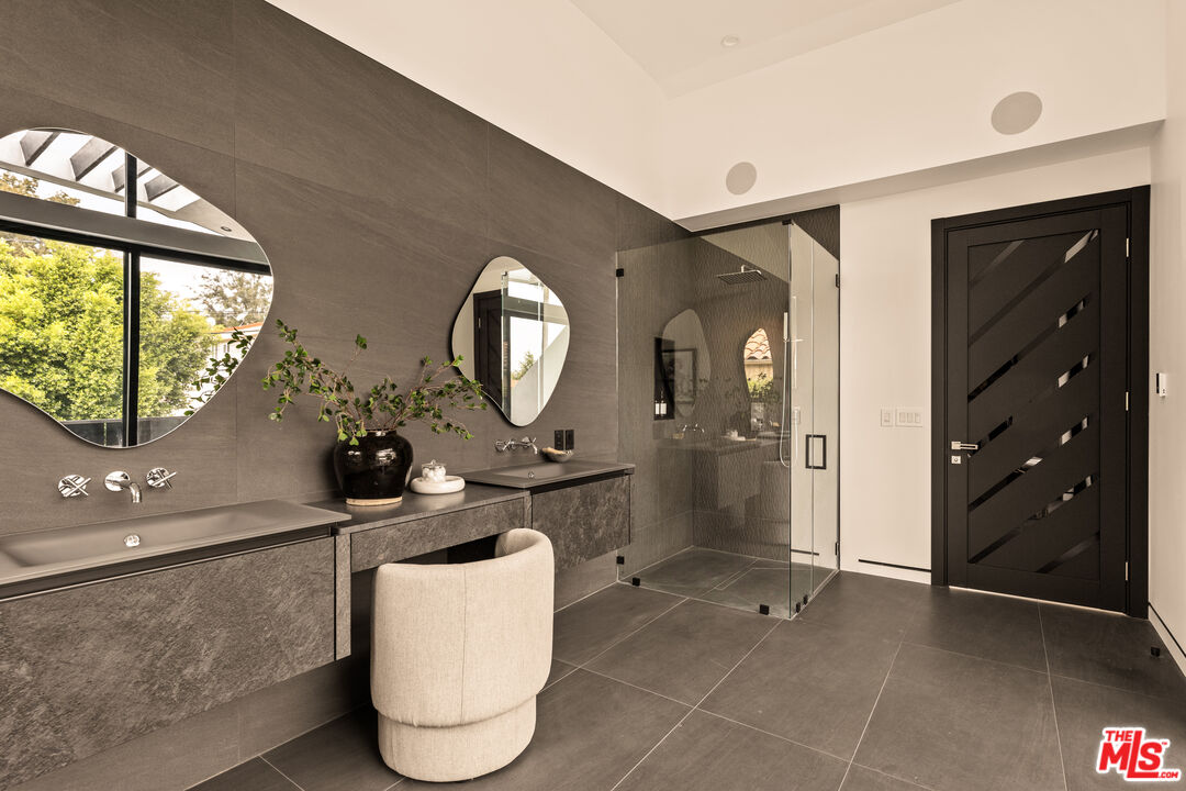 MLS #25587365 image #12