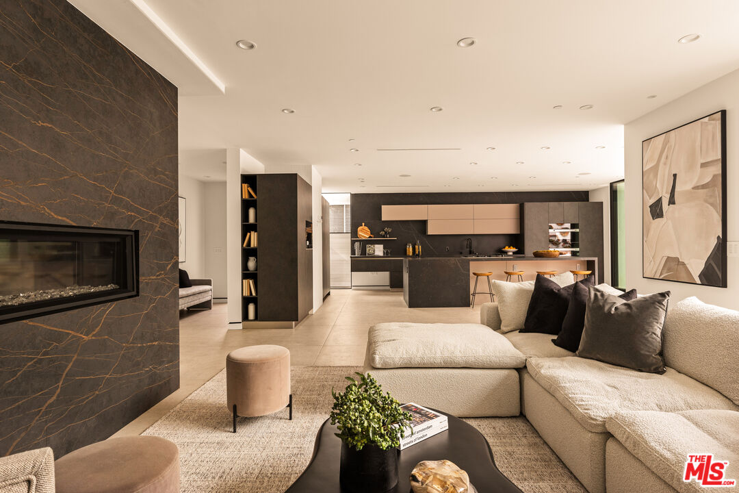 MLS #25587365 image #5