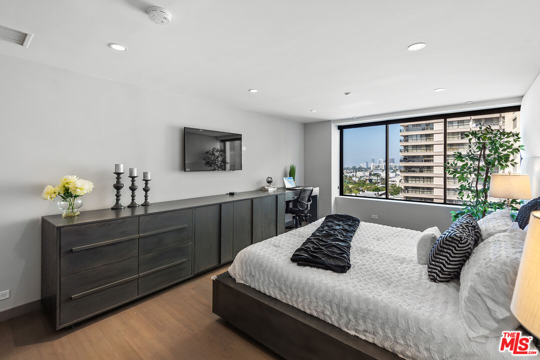 MLS #25587483 image #21