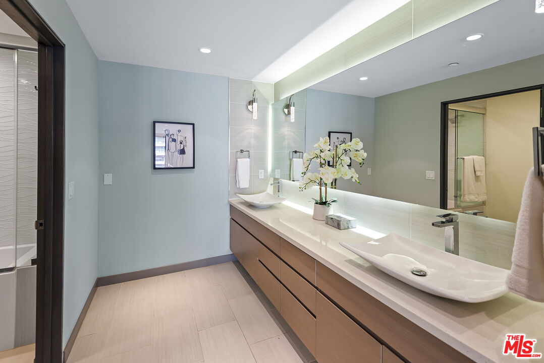 MLS #25587483 image #23