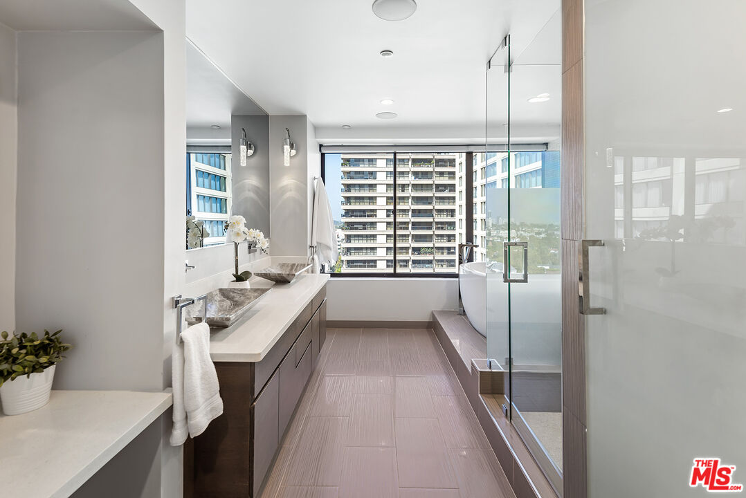 MLS #25587483 image #32