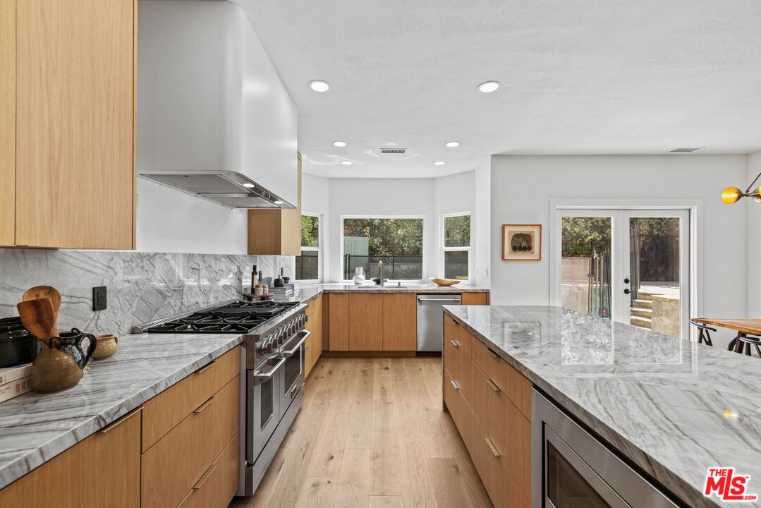 MLS #25587541 image #14