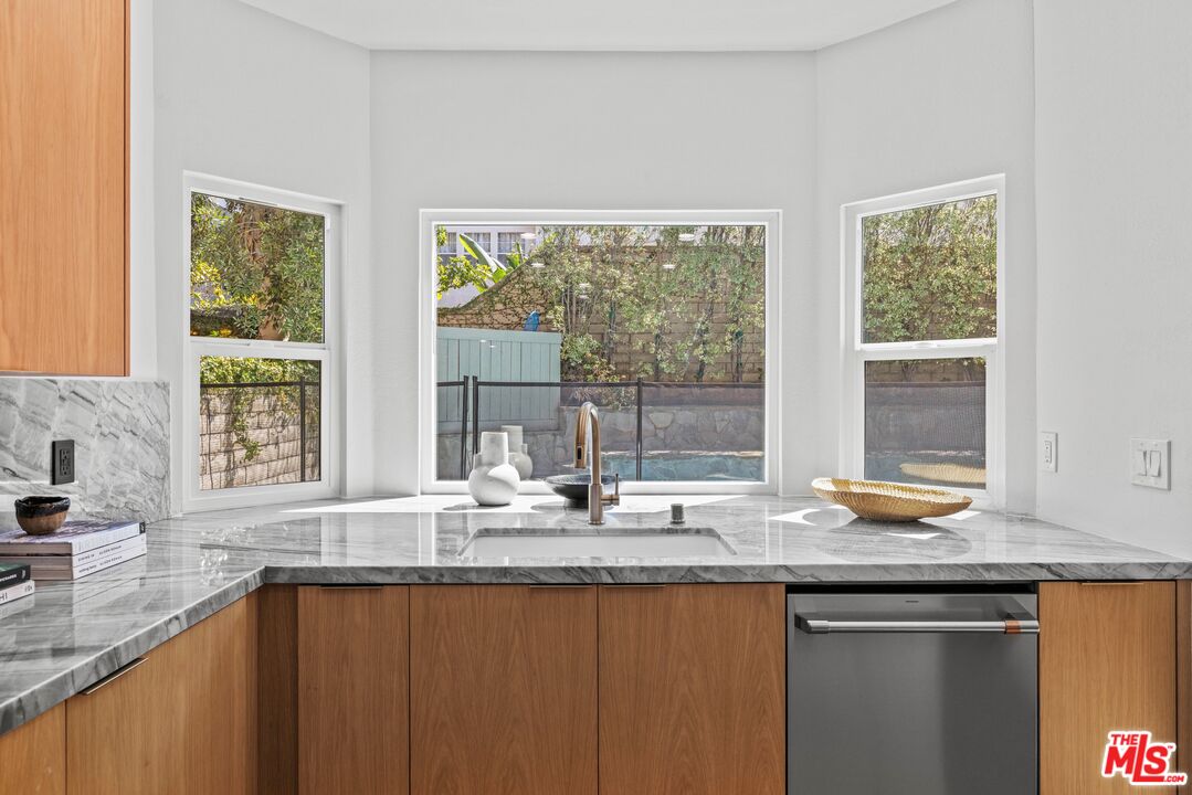 MLS #25587541 image #15