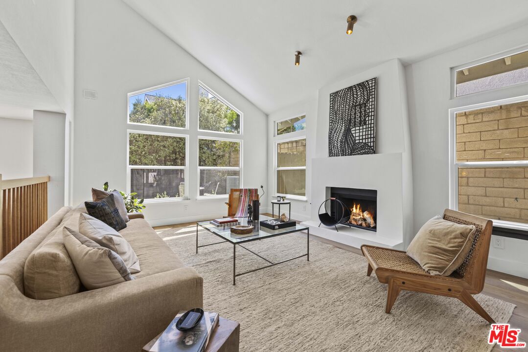 MLS #25587541 image #1