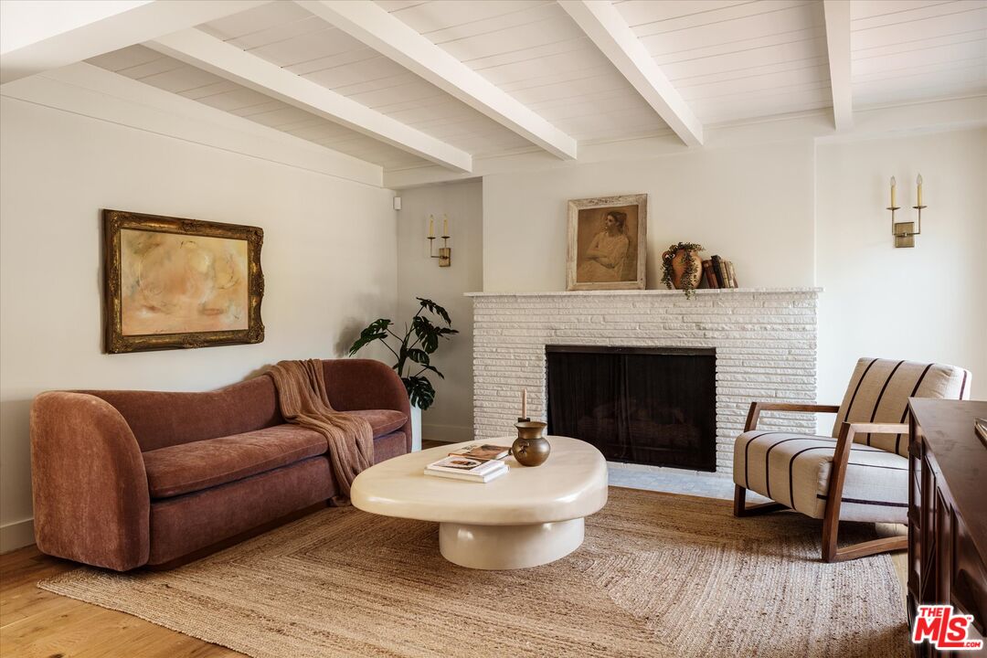 MLS #25587599 image #0