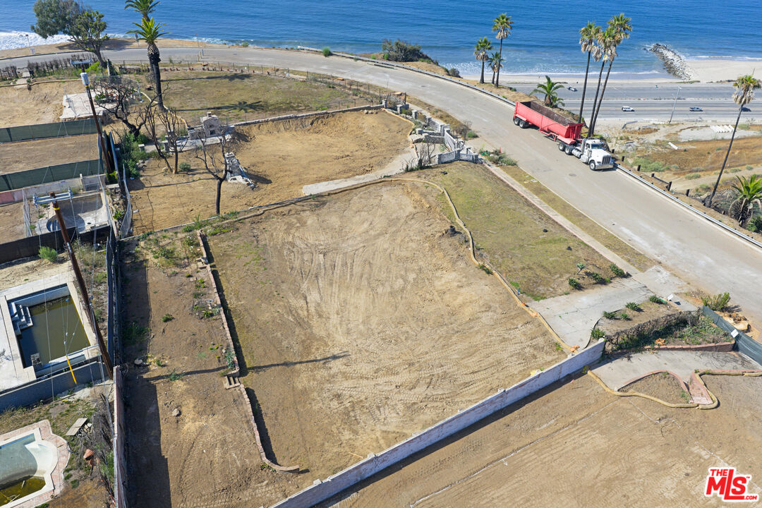 MLS #25587669 image #17