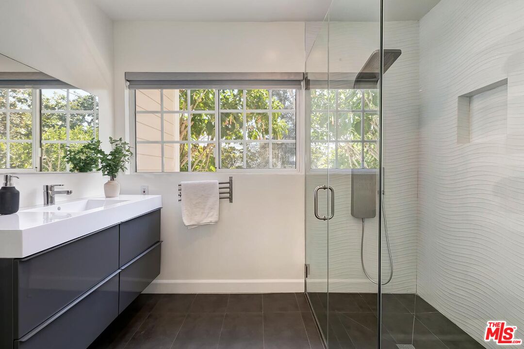 MLS #25587723 image #26