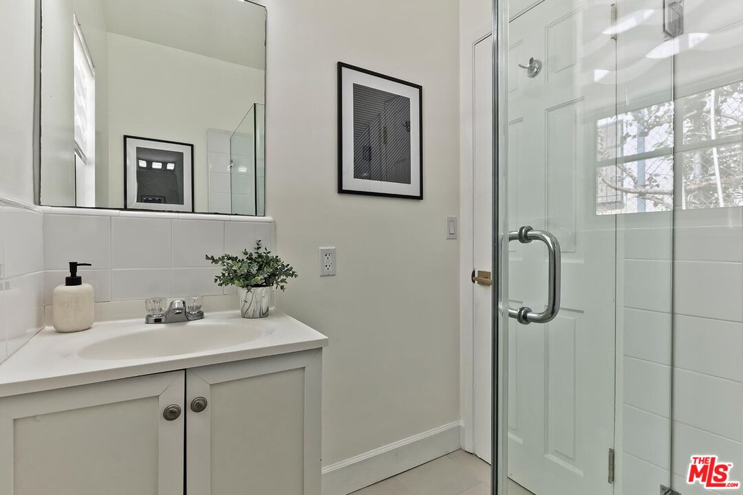 MLS #25587723 image #29