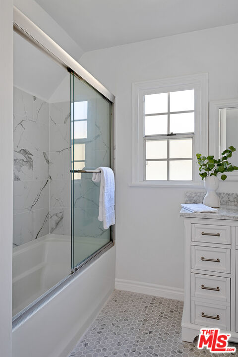 MLS #25587735 image #15