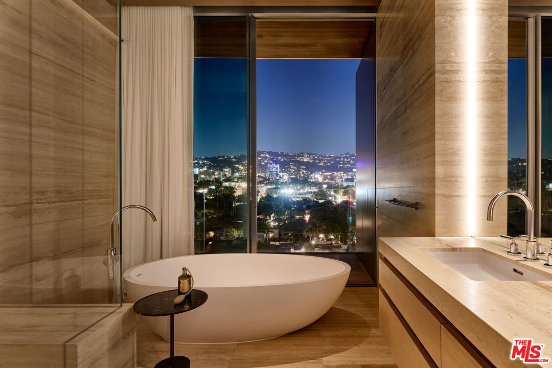 MLS #25587743 image #18