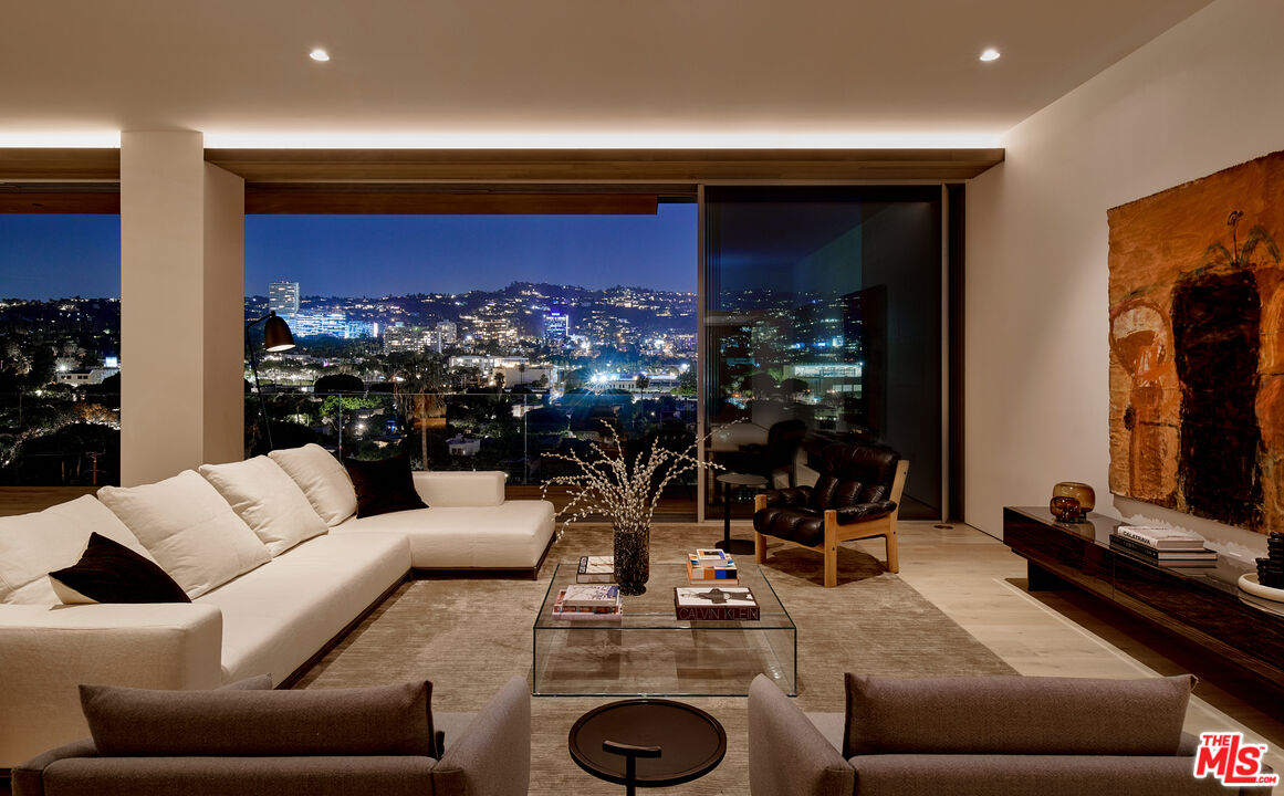 MLS #25587743 image #1