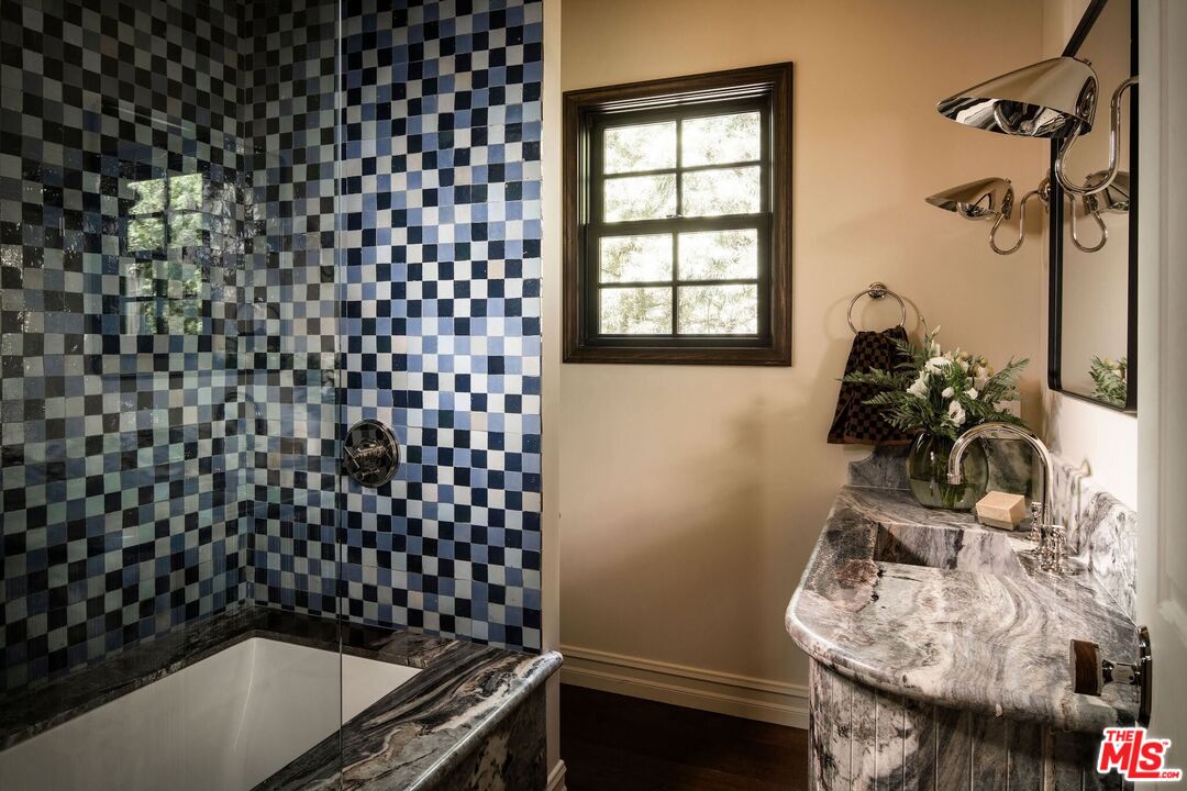 MLS #25587803 image #26