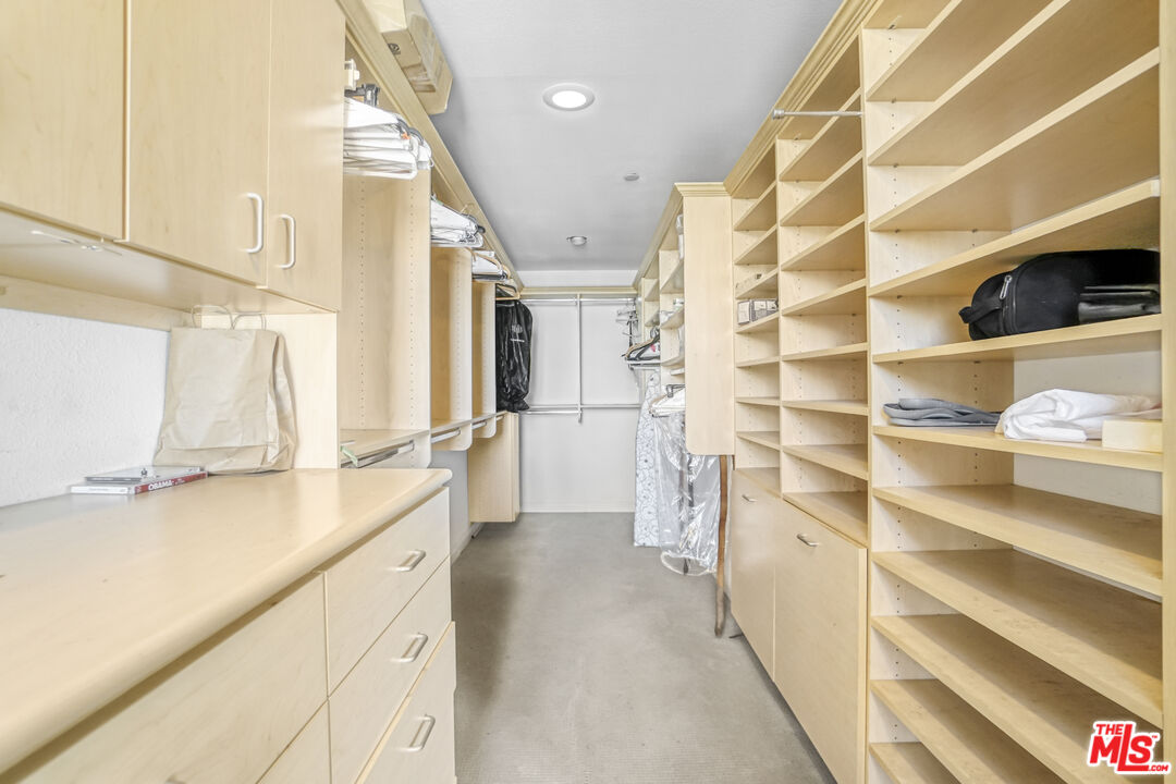 MLS #25587815 image #15