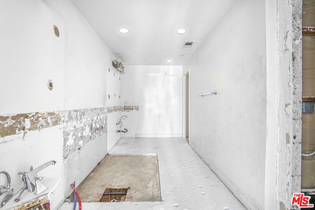 MLS #25587815 image #16