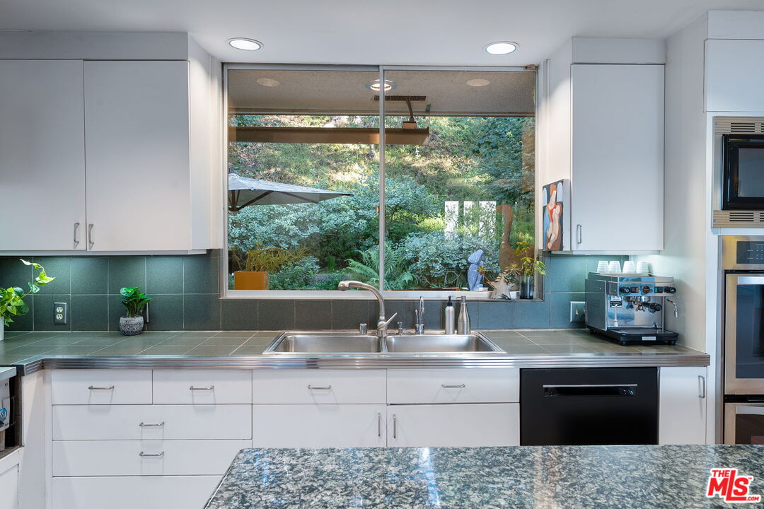 MLS #25588037 image #16