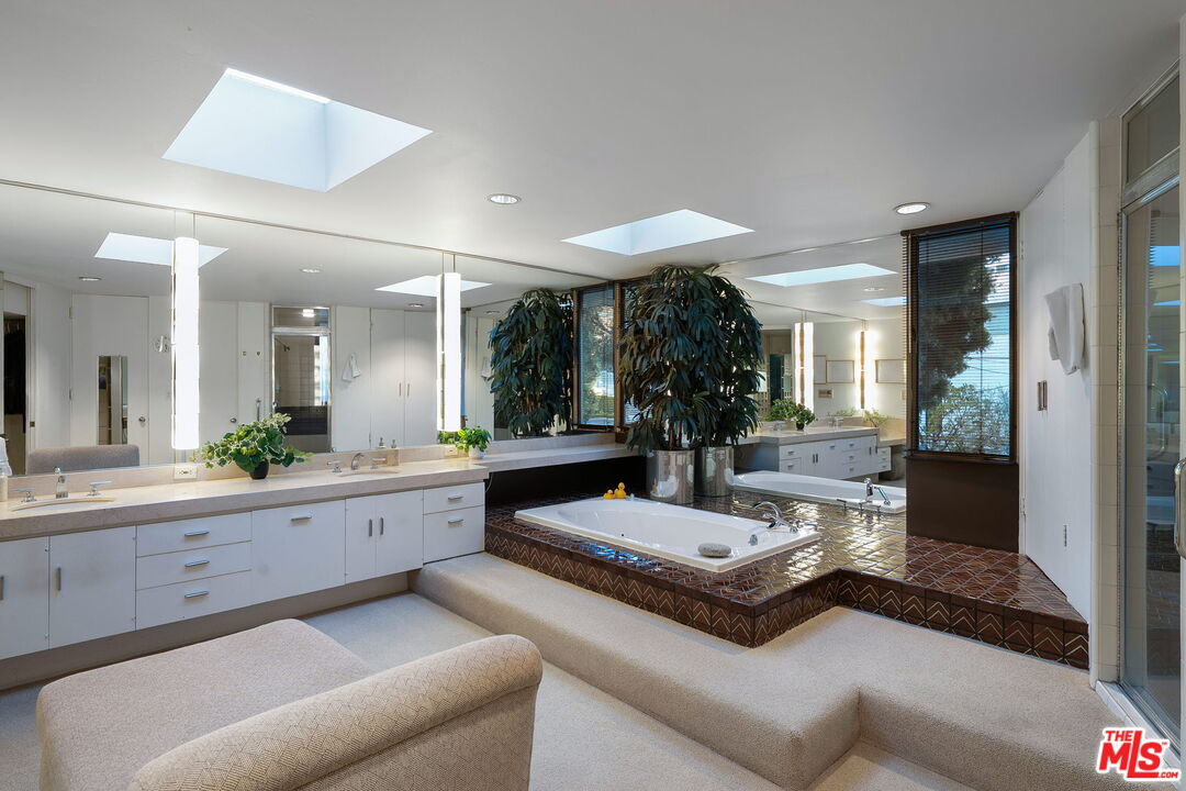 MLS #25588037 image #33