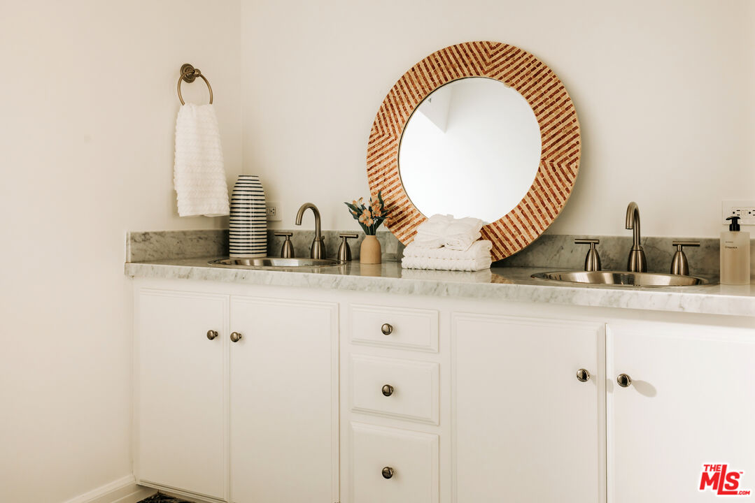 MLS #25588263 image #14