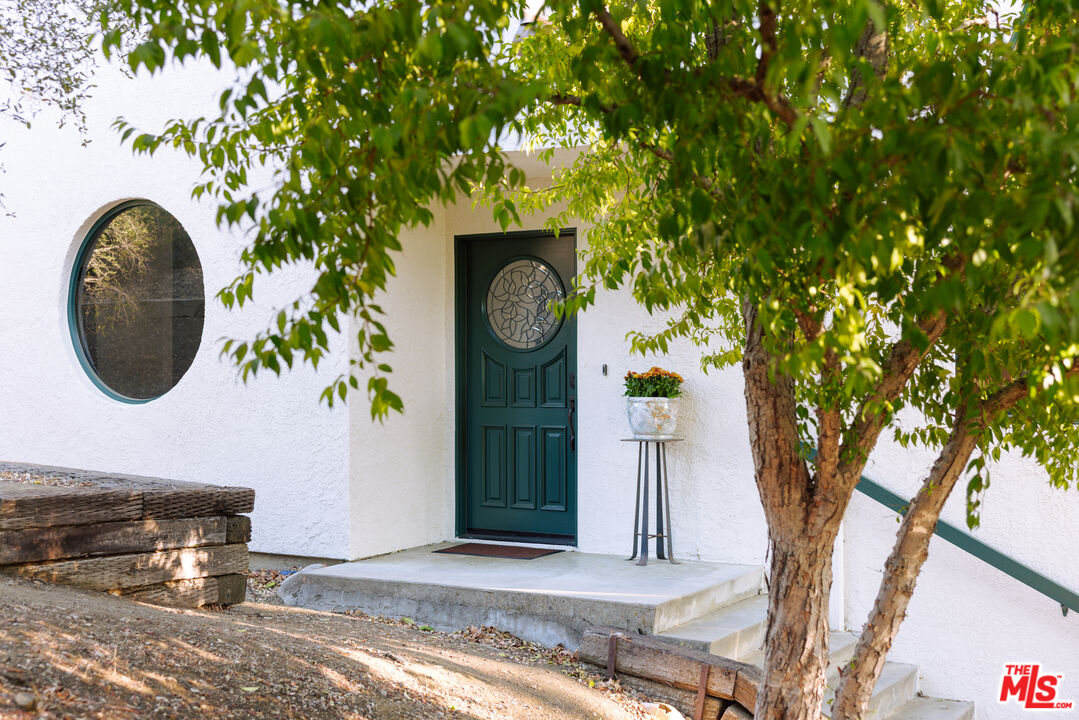 MLS #25588263 image #1